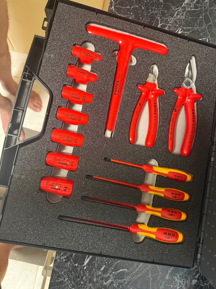 Kufrík s náradím knipex - 6