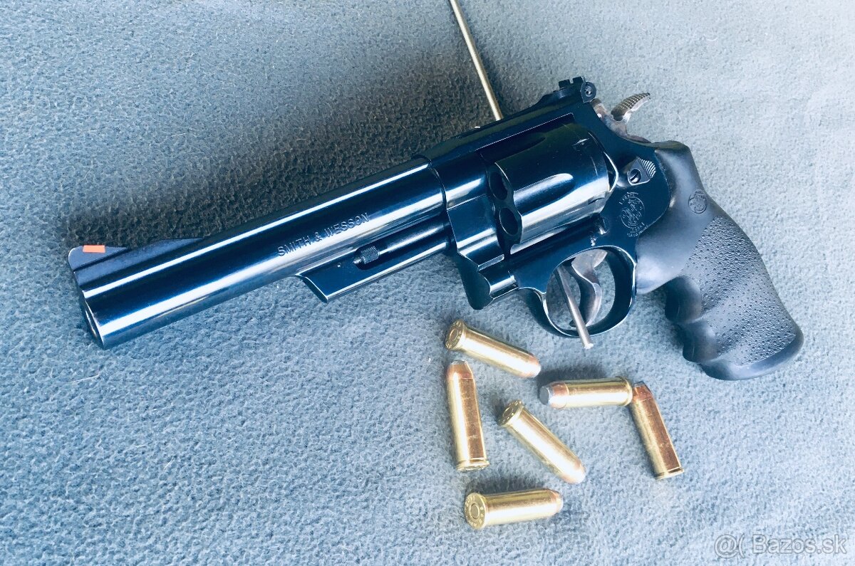 Revolver Smith&Wesson .44 Magnum - 6