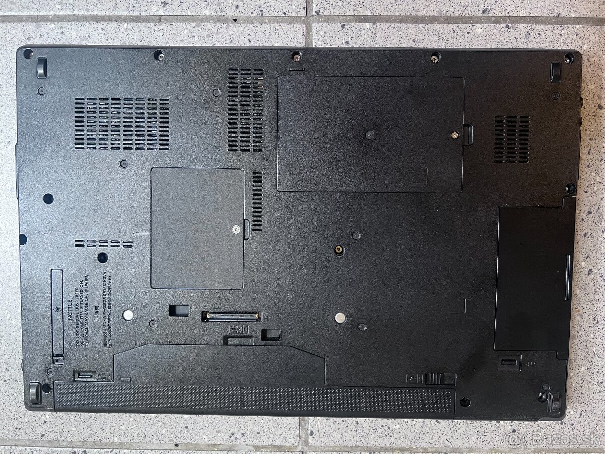 Fujitsu E754 / i5 / 8GB / 256GB / 2x bat. / dock / kovový - 6