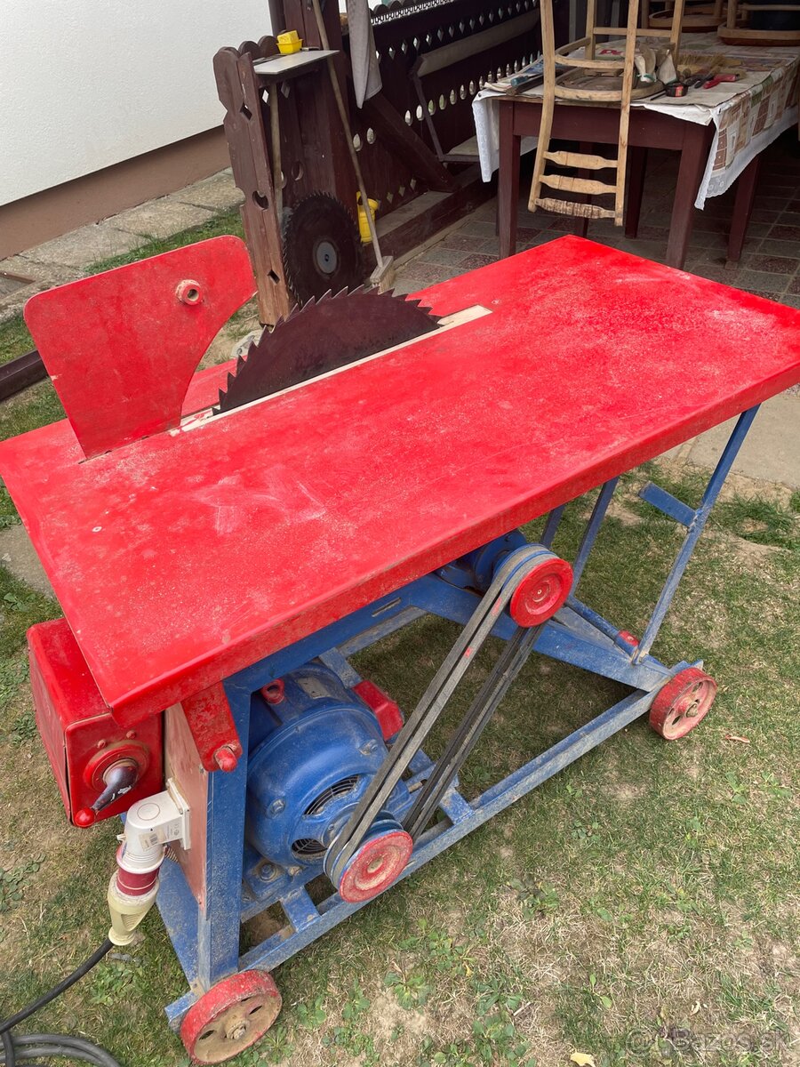 Továrenský cirkulár 380V 4kW - 6