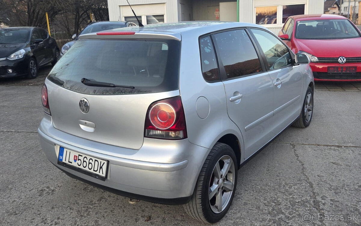 VW POLO 1,2 HTP r.v. 2005 - 6