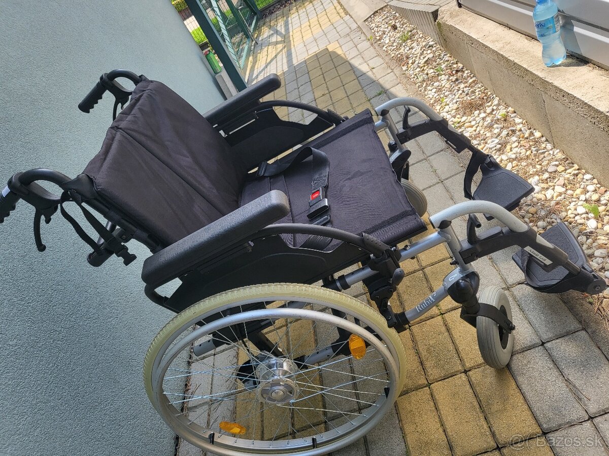 invalidny vozík XL 61cm do170kg pridavne brzdy pre asistent - 6