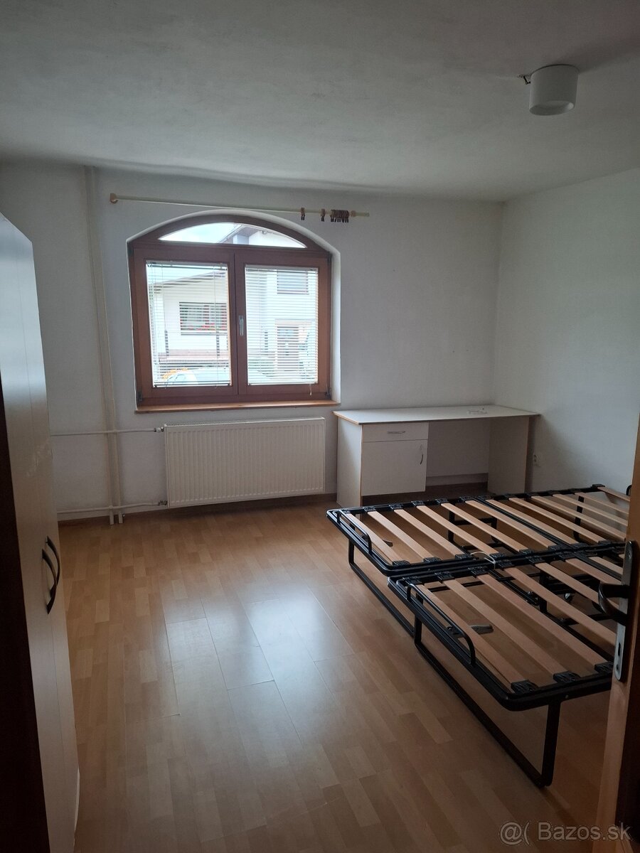 Prenájom bytu v RD - 6