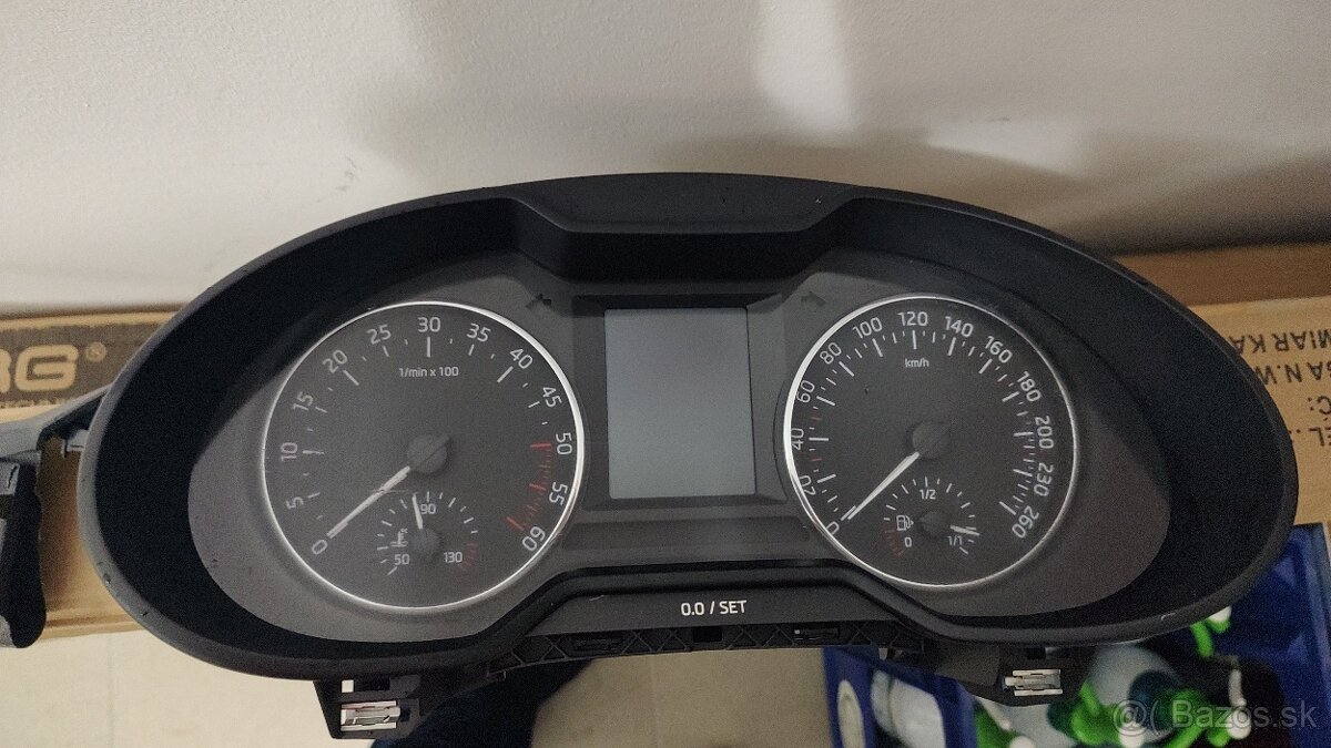 Predám budík zo Škoda Octavia 3 sedan - 6