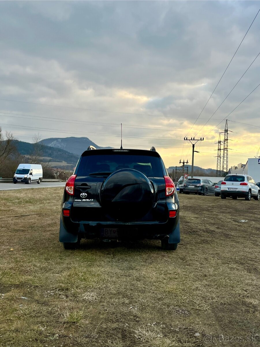 Toyota Rav 4 - 6