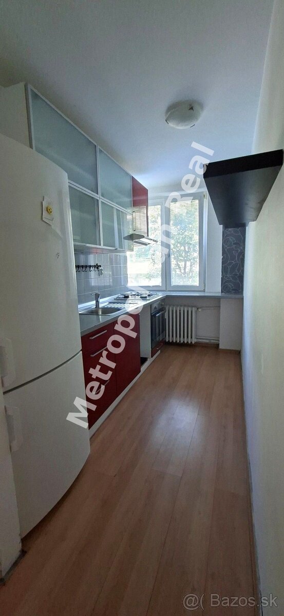 Slnečný a klimatizovaný 3 izbový byt s loggiou pri parku – foto 11