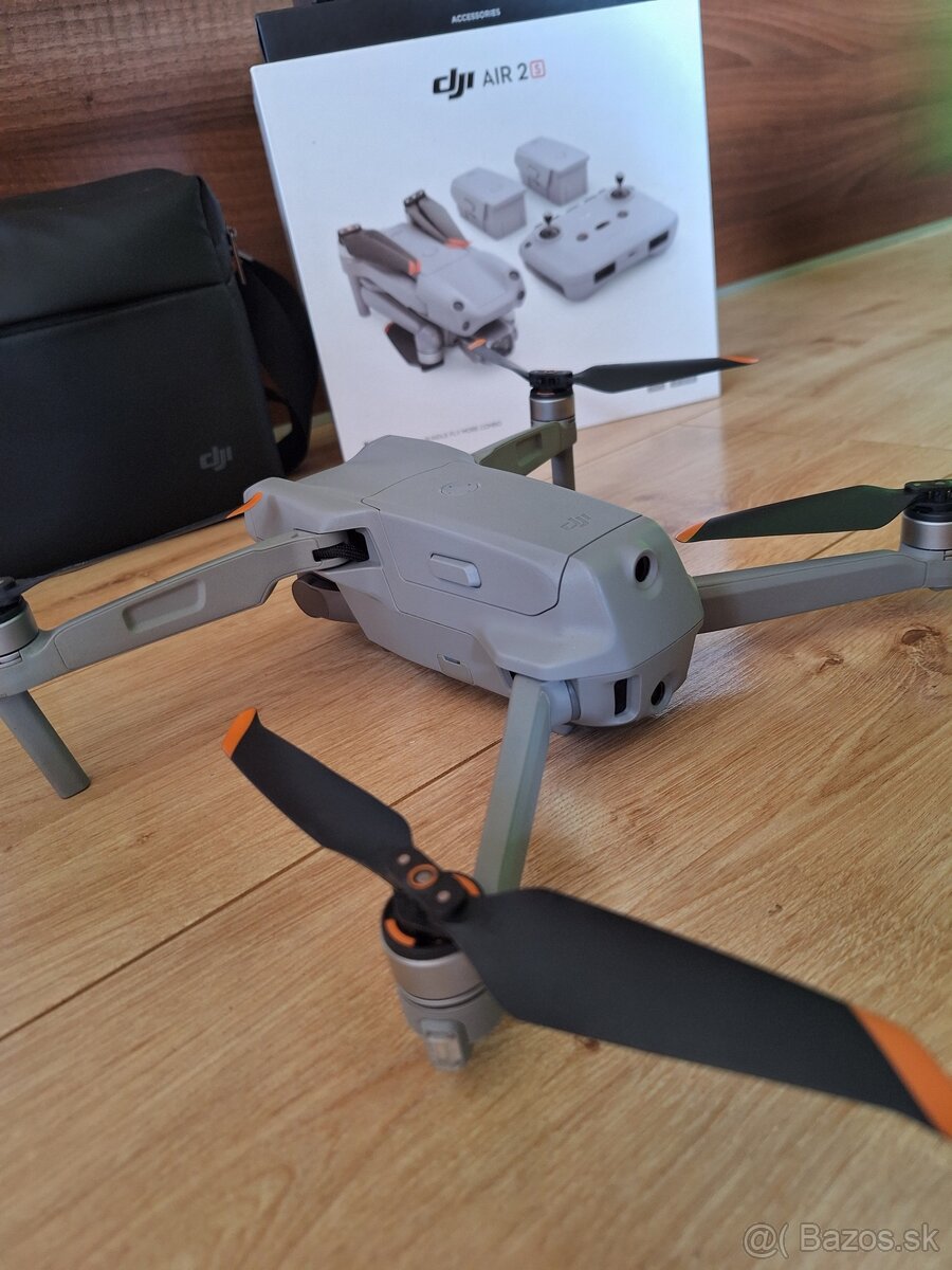 DJI Air 2S Fly More Combo - 6