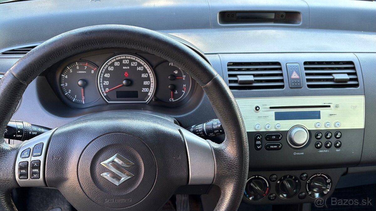 Suzuki Swift 1.3 i 67kW - 6