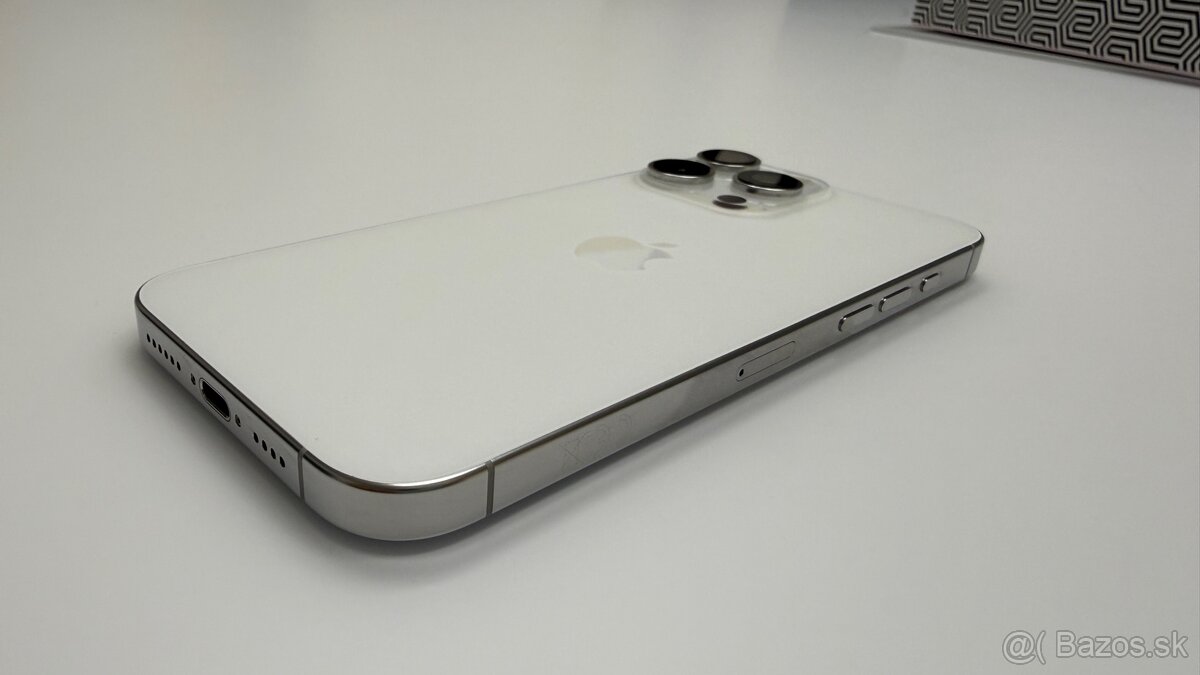 iPhone 16 Pro Max 256 GB White - 6