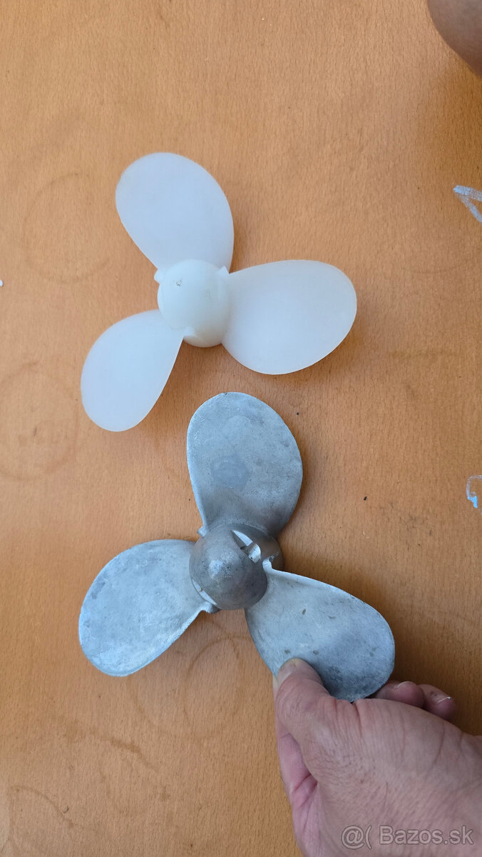 lodné vrtule – hliníková + plastová (3-listé) - 6