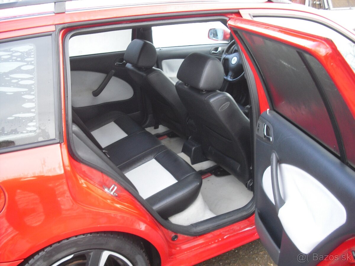 Skoda Octavia RS1 Kombi - 6