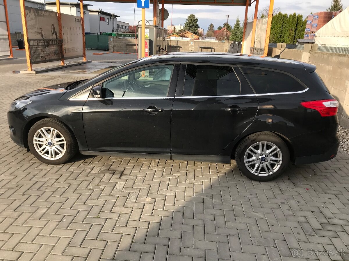 Predám Ford Focus Kombi 2.0 TDCi Titanium - 6