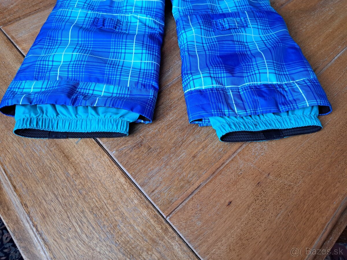 Predám lyziarska suprava Burton 4-6r. - 6