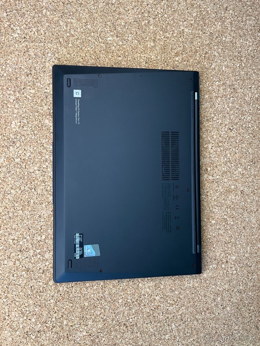Lenovo ThinkPad X1 Carbon Gen10 - 6