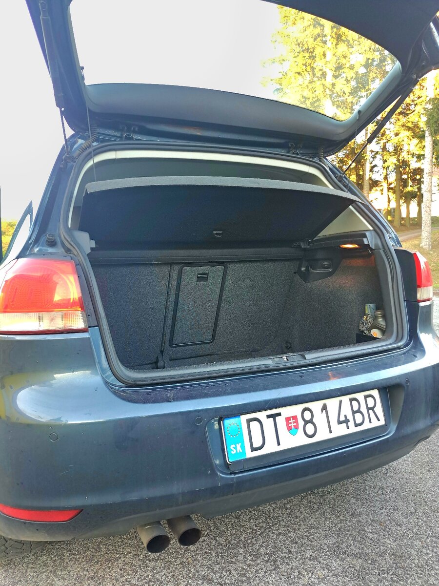 Predám Volkswagen Golf 1.4 TSI-benzín - 6
