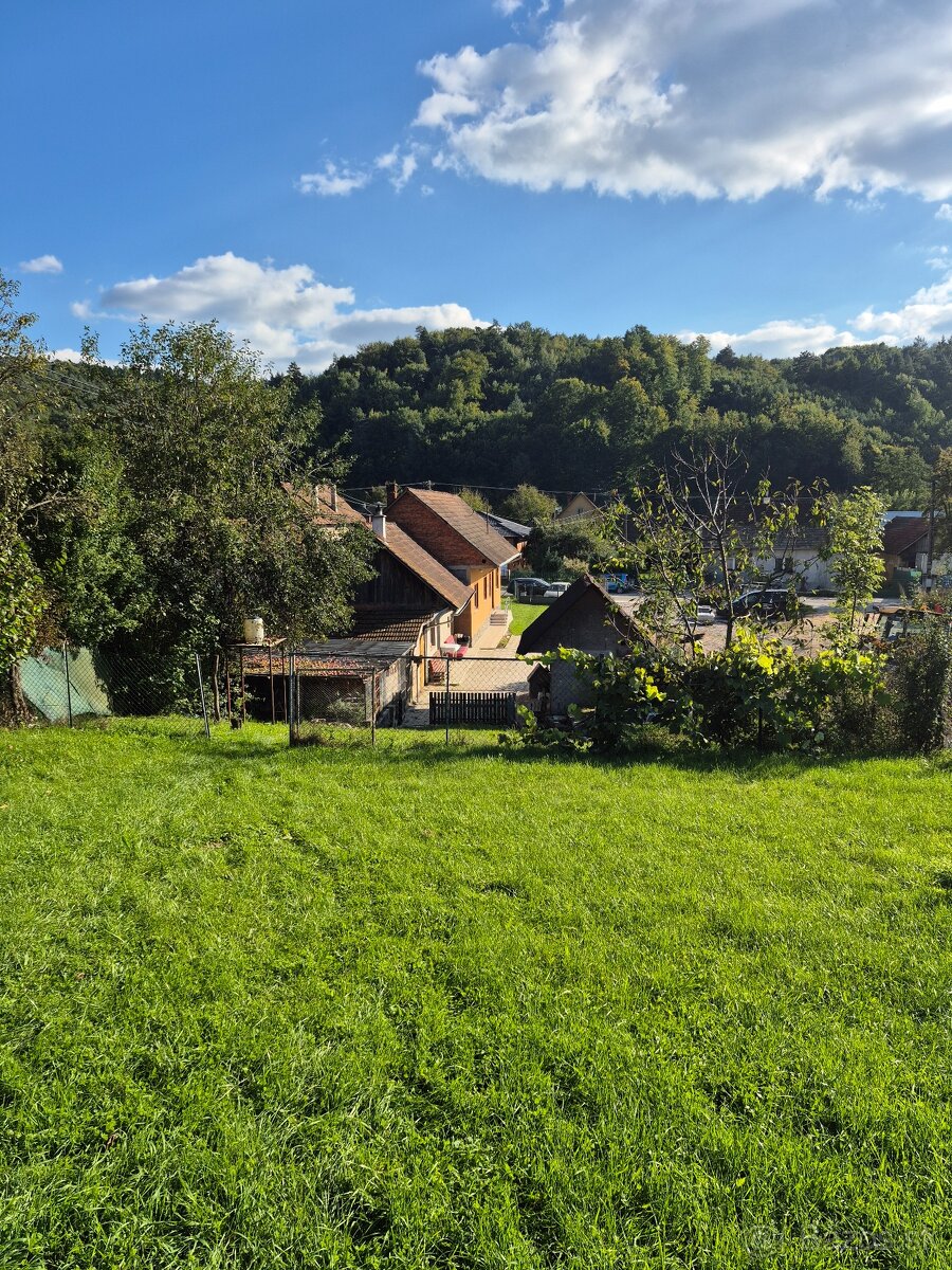 REZERVOVANE - Na predaj rodinný dom s veľkým pozemkom 3820 m - 6