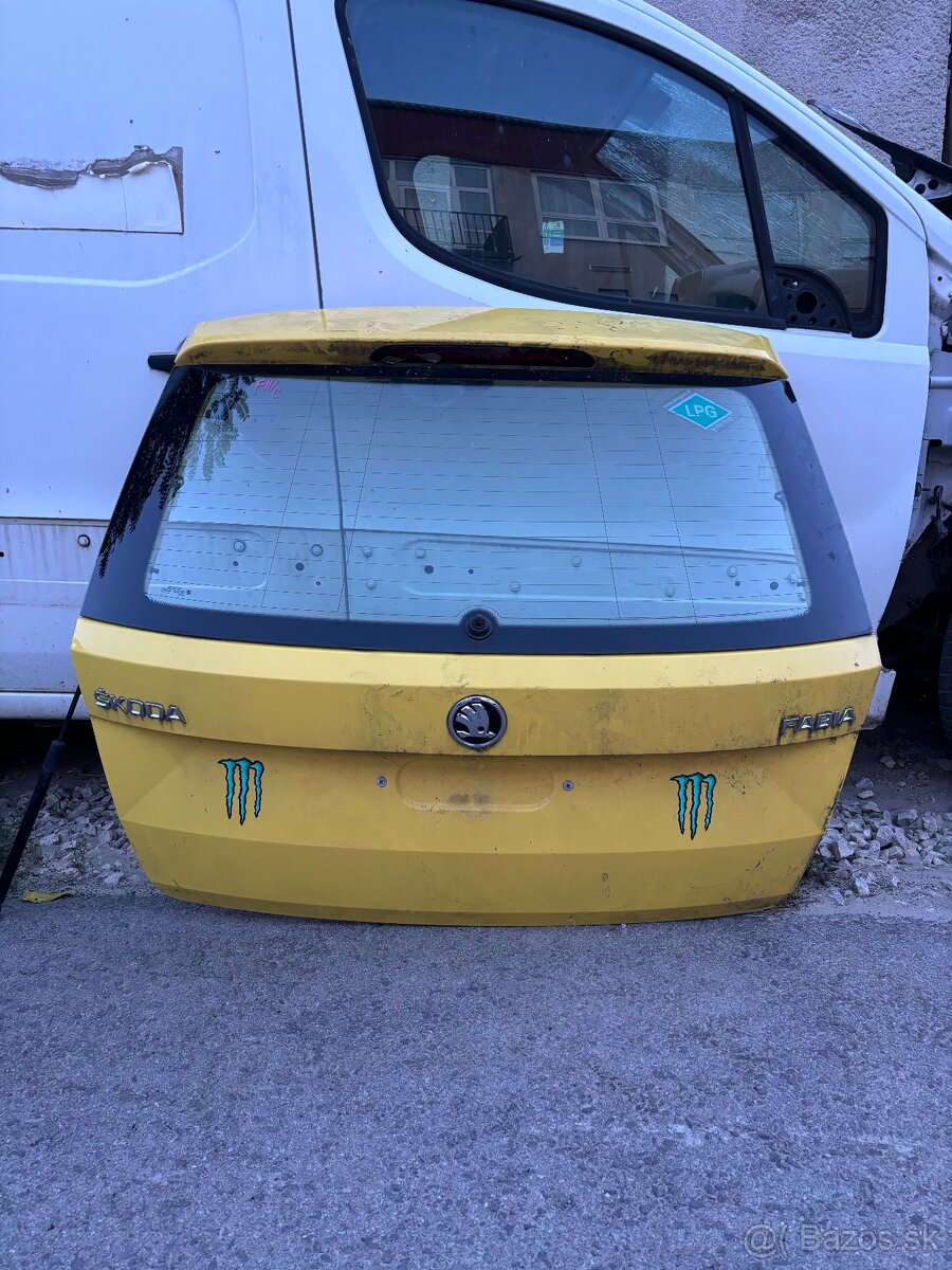 predam fabia 3 kombi dvere sklo zamok stahovanie roleta - 6