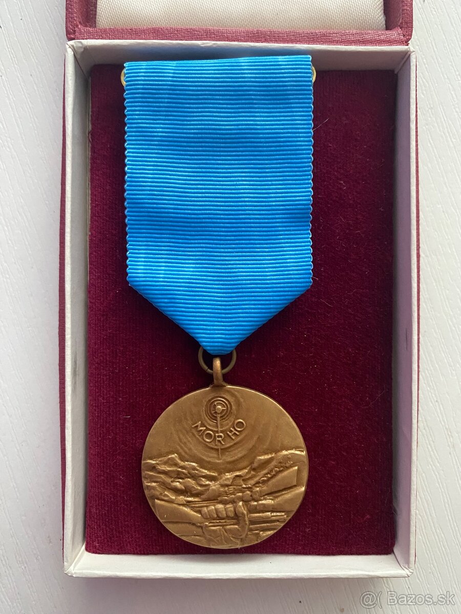 Medaile, vyznamenania - 6