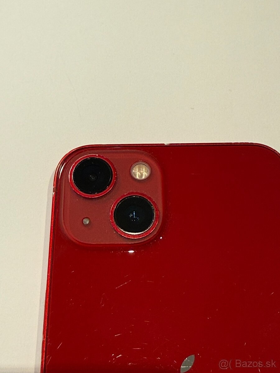 Predam iPhone 13 128gb v červenej farbe - 6
