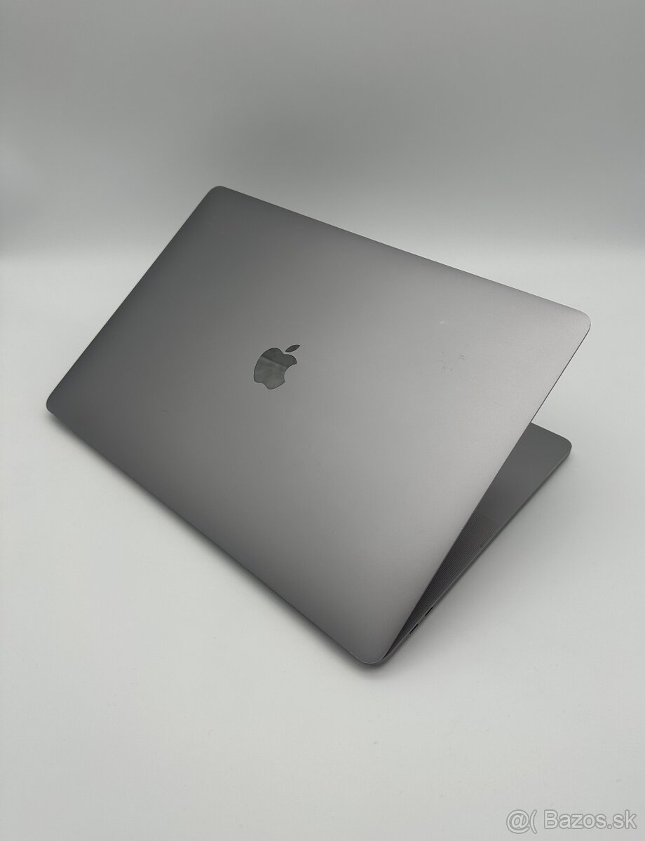 MacBook Pro 15" 2018 16/256GB Space Gray - 6