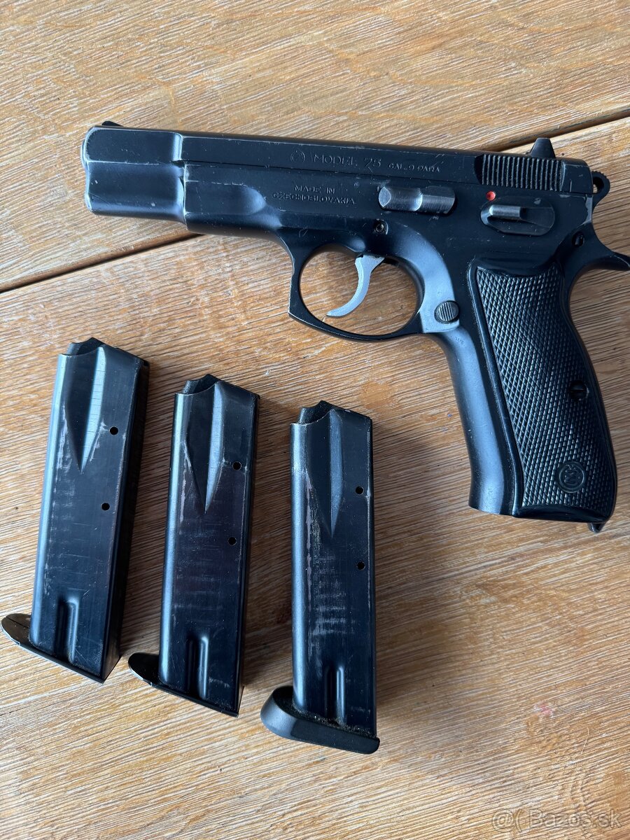 Zbierka pistoli ČZ - 6