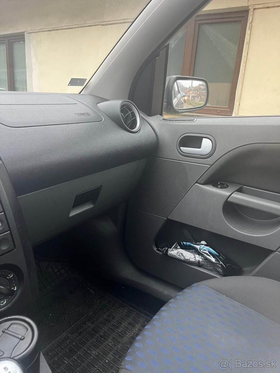 Predám Ford fiesta 1.4mpi 51kw - 6