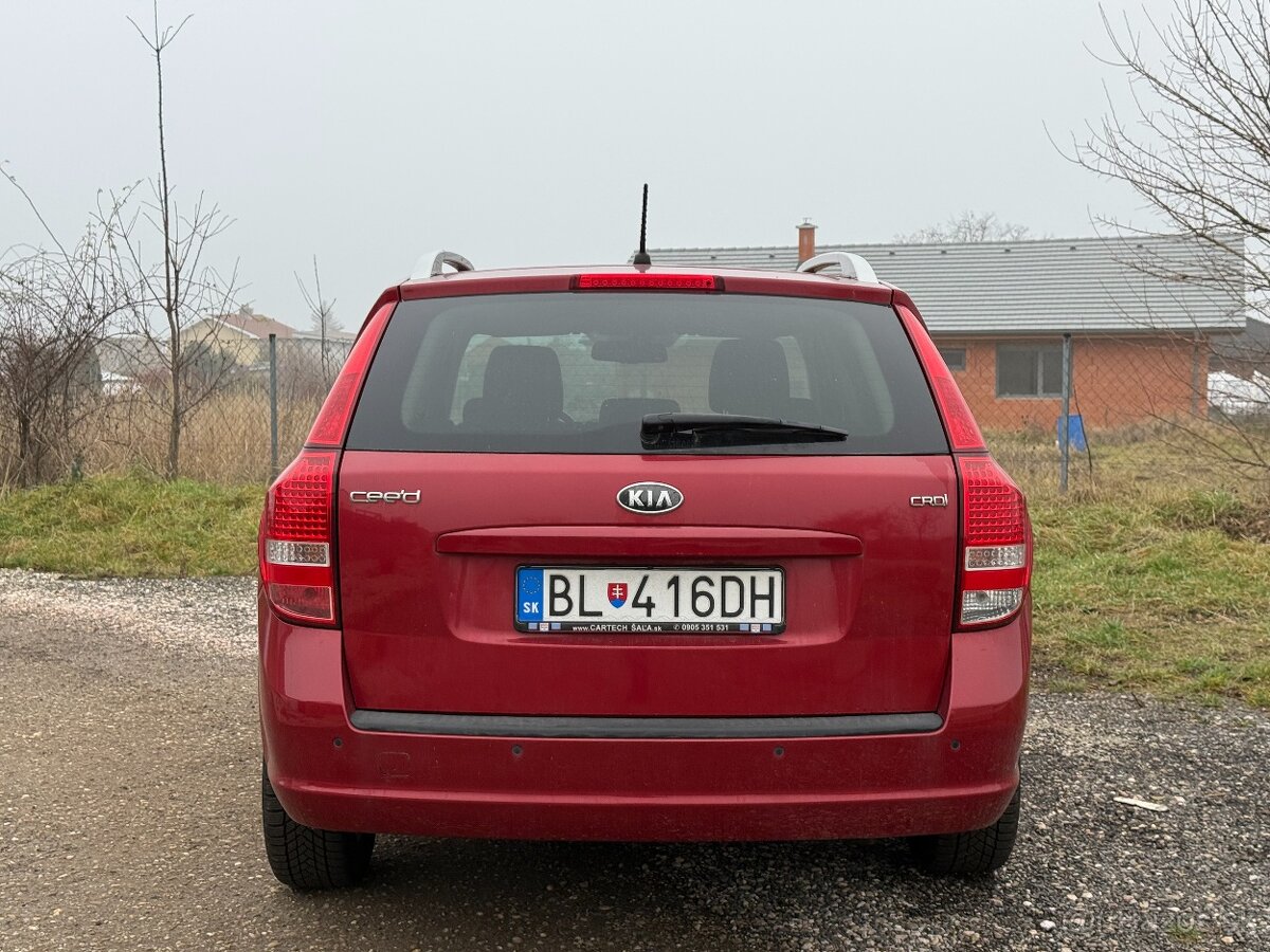 Kia ceed sw 1.6 CRDi VGT 115k 2012 Odpočet Dph - 6