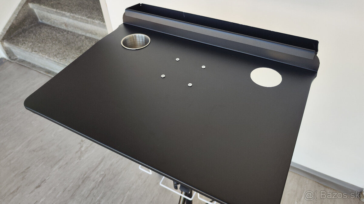 Tetovací stolík - tripod - 6