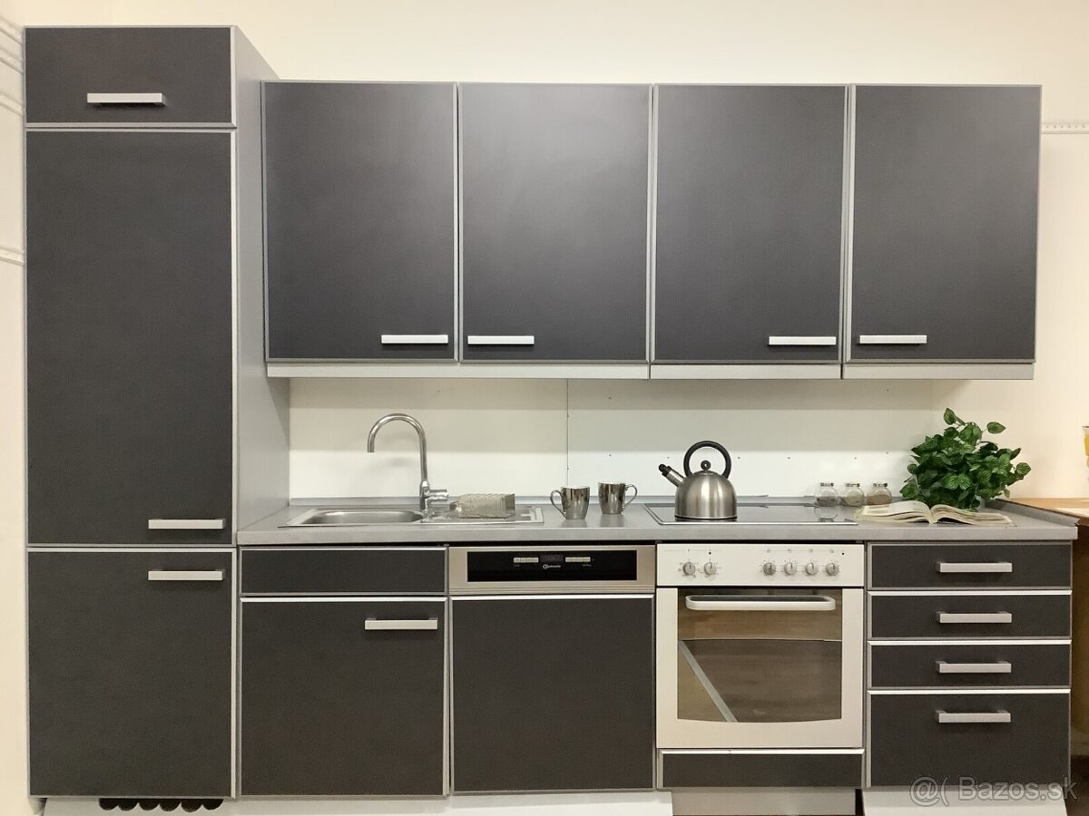 Šedá kuchyně STELLA - 6