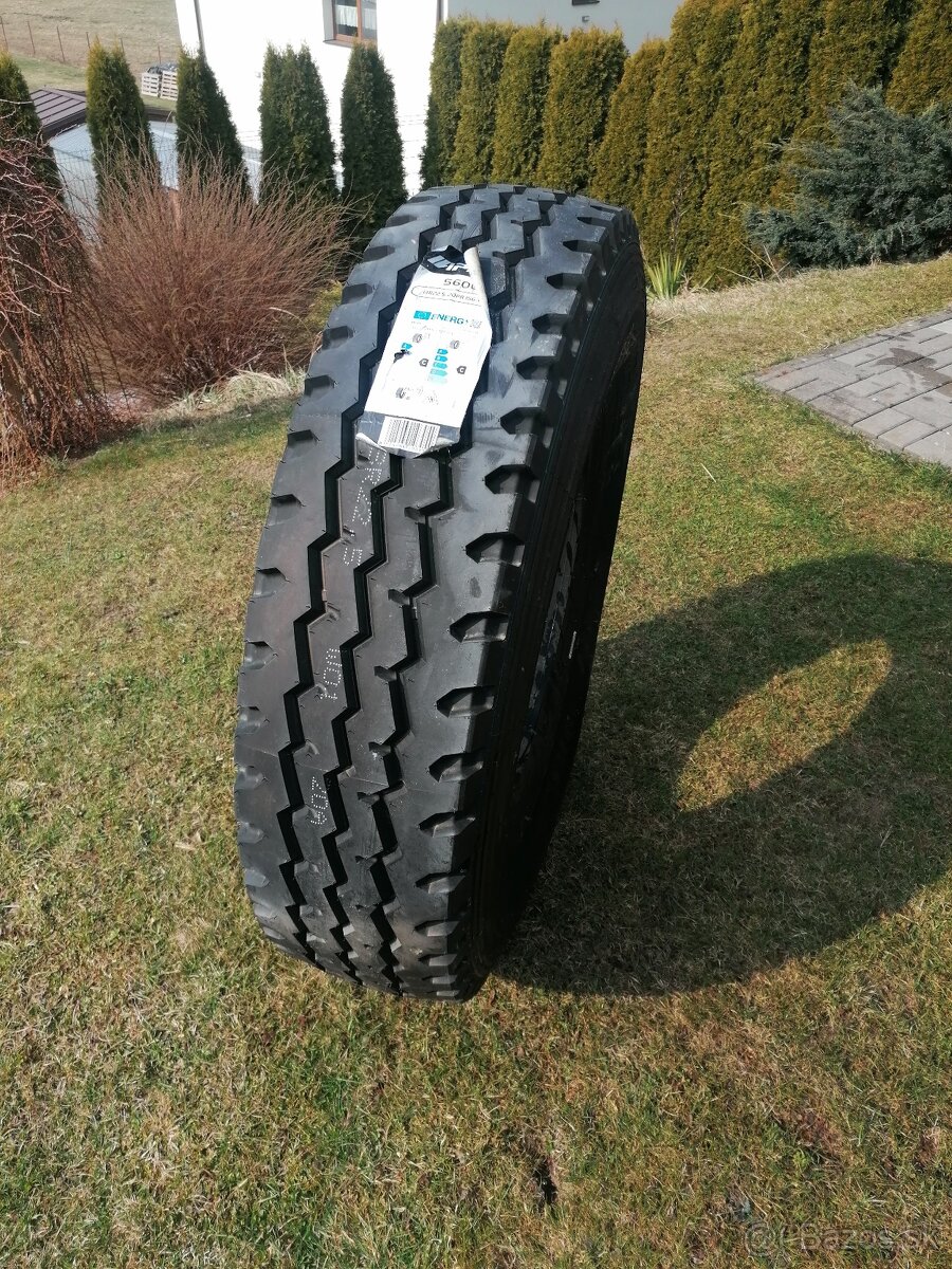 Nakladne pneumatiky 13R 22,5 - 6