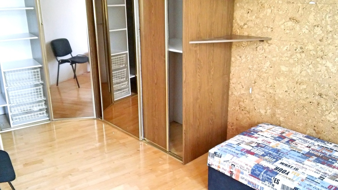 Prenájom 4-izbový byt, aj po izbách. - 6