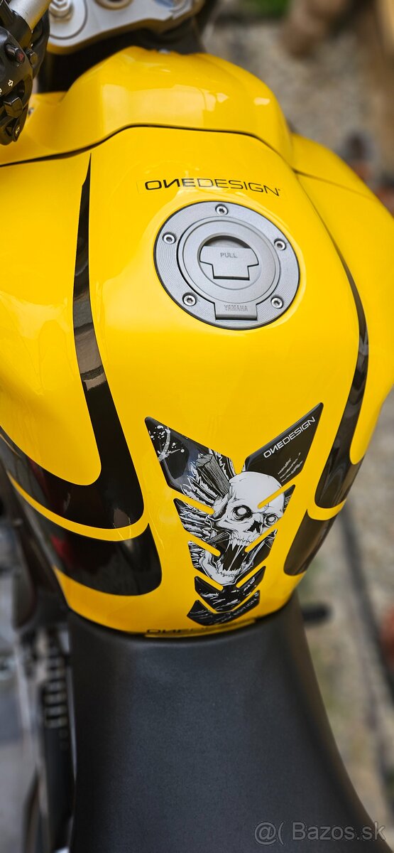 Yamaha FZ1 - 6