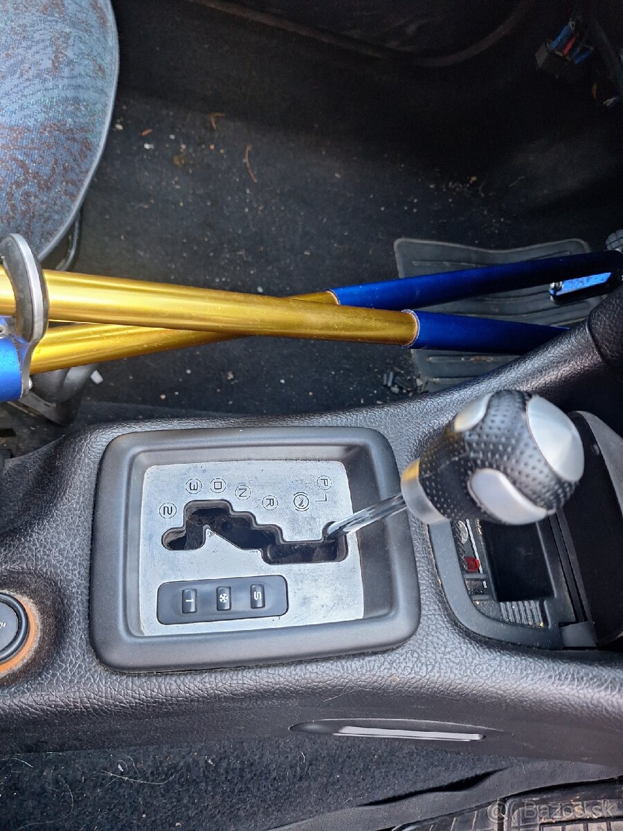 Peugeot 206 1.4 55kw Automaticka prevodovka - 6