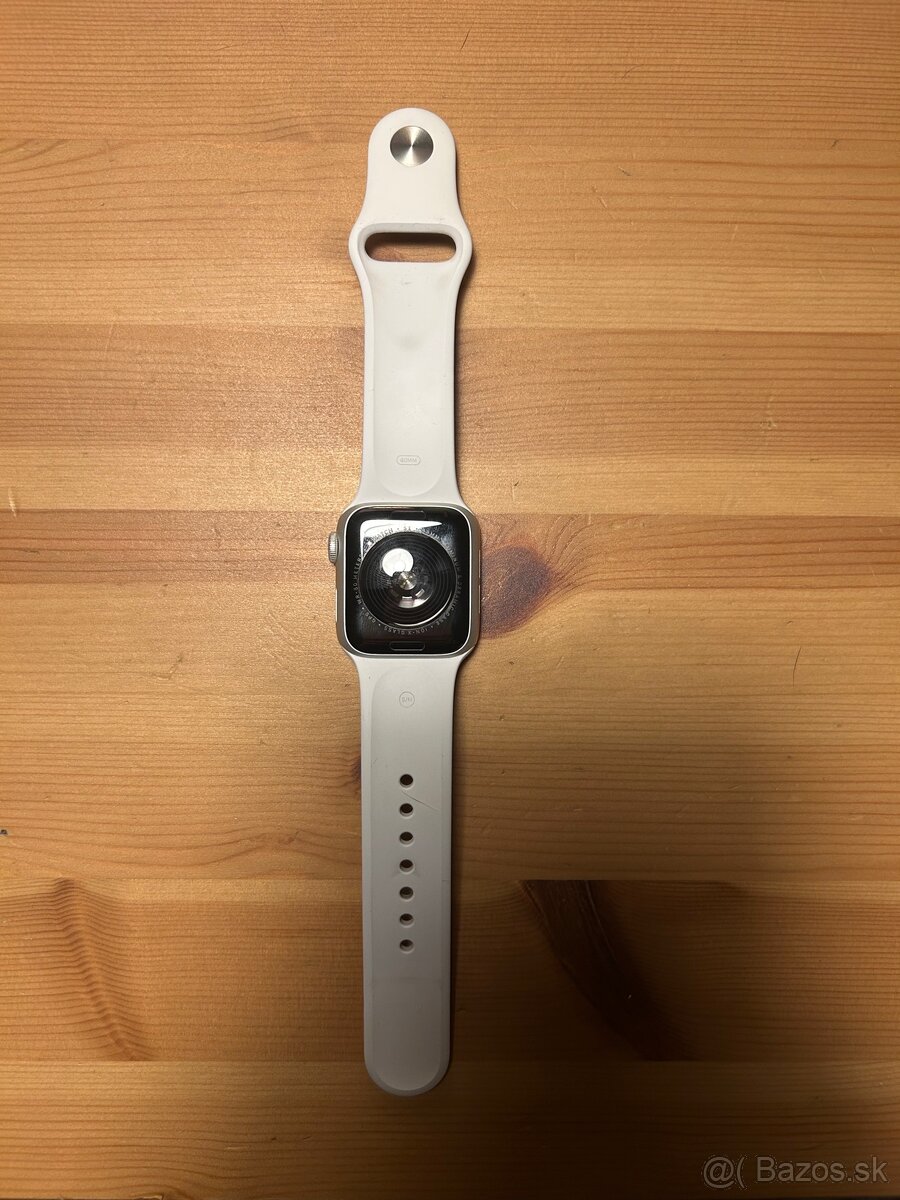 Apple watch SE (2020) 40mm Strieborná - 6