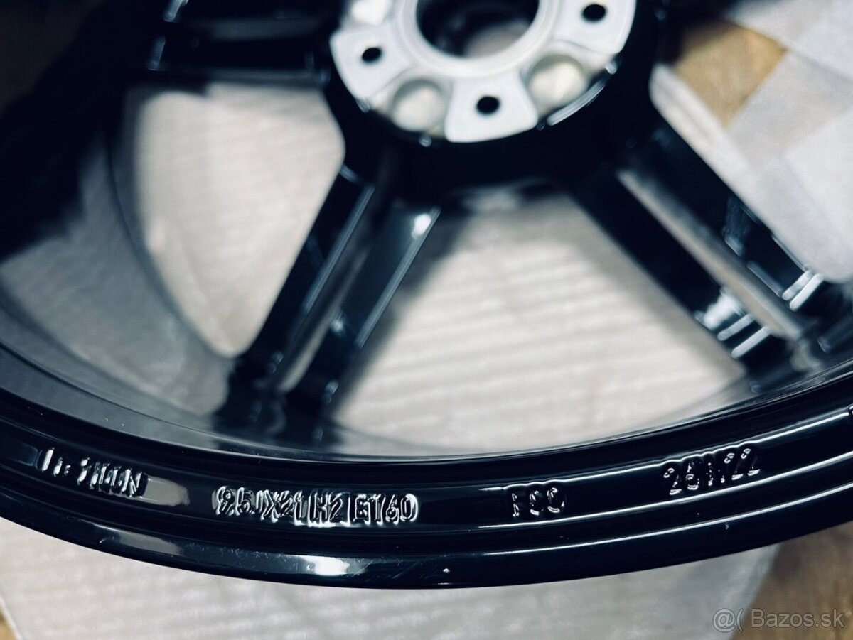 Originál sada Porsche Taycan R21 - 6