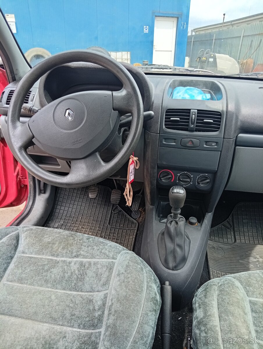 Predam zachovaly Renault Thalia - 6
