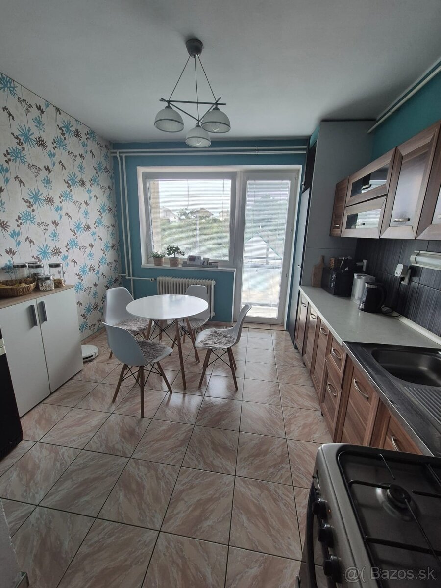 Predaj 3 iz. byt blízko Hlohovca - 6