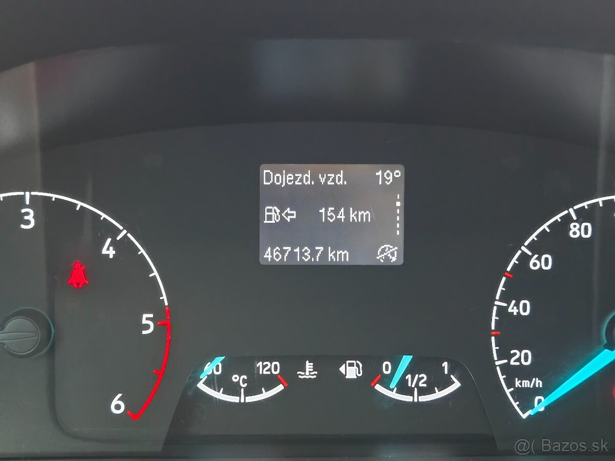 Ford Tourneo Custom 2.0 MT/6 2023 - 6