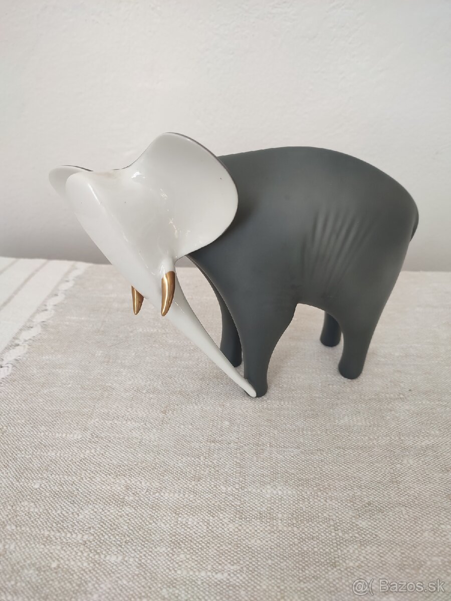Royal dux porcelánová soška slon
- 6