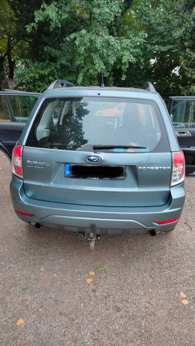 Subaru Forester 2.0 i 4wd - 6
