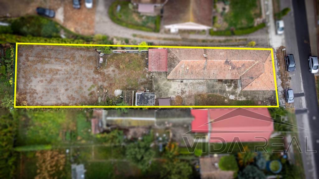 Na predaj veľký pozemok so starším rodinným domom pri Senci - 6