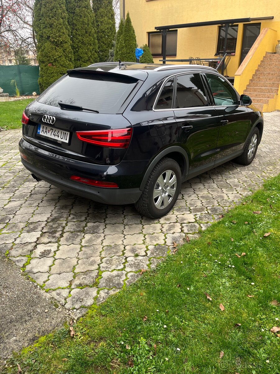 Audi Q3 2.0 TDi - 6