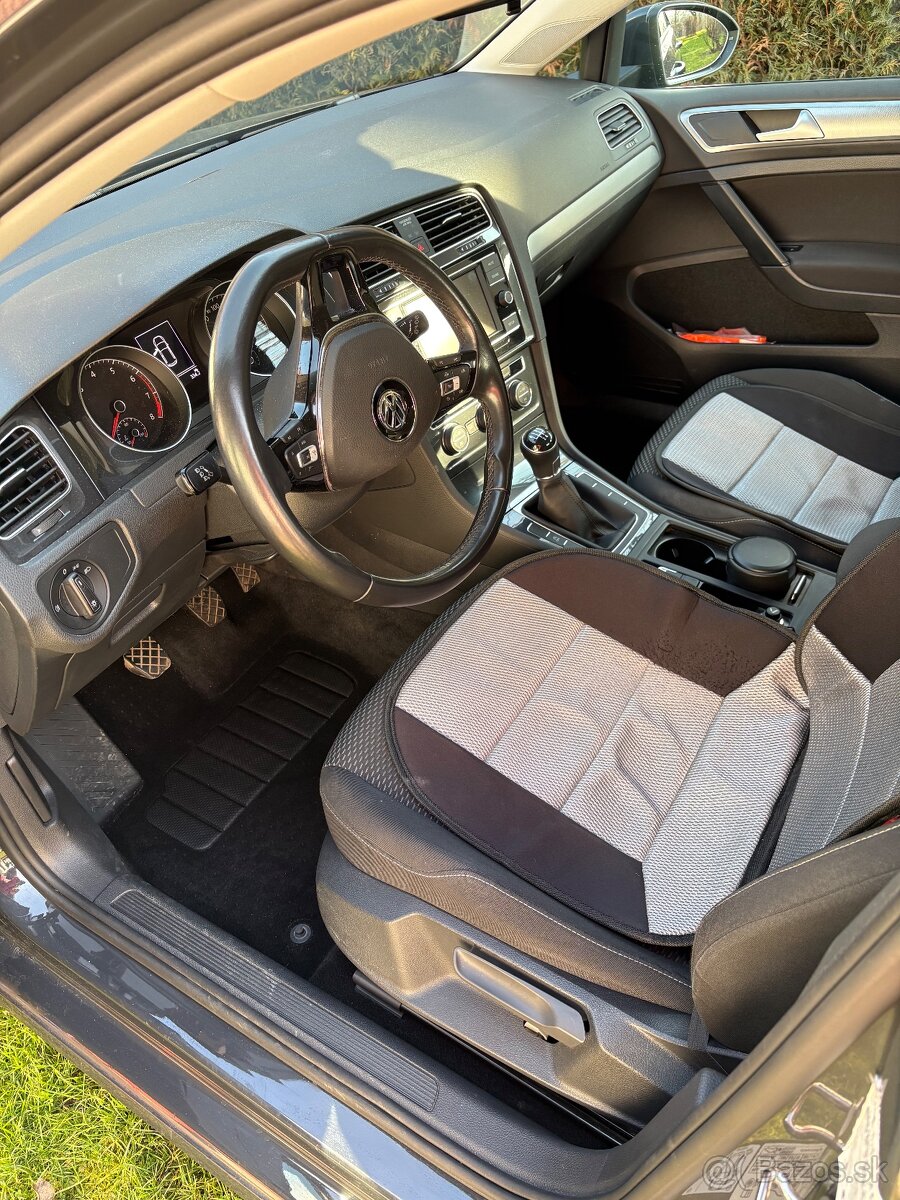 Predám VW Golf 1.0 - 6