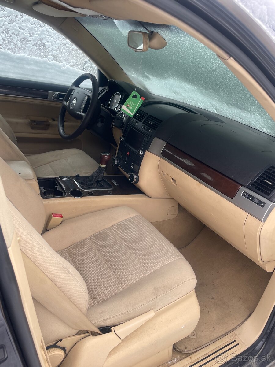 Diely Touareg 2,5TDI 7L R5 LC9Z - 6