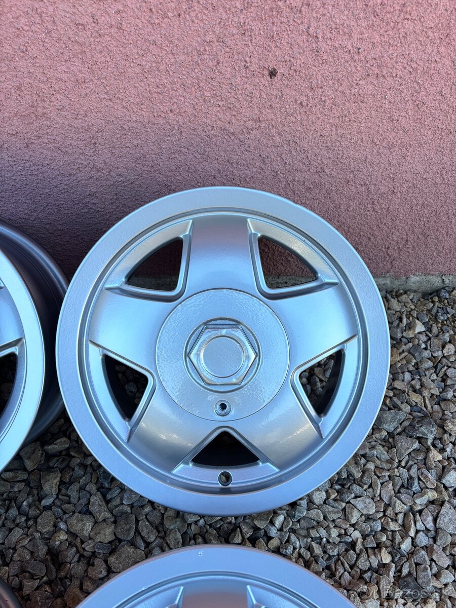 4x100 R13 Škoda Felicia, Favorit - 6