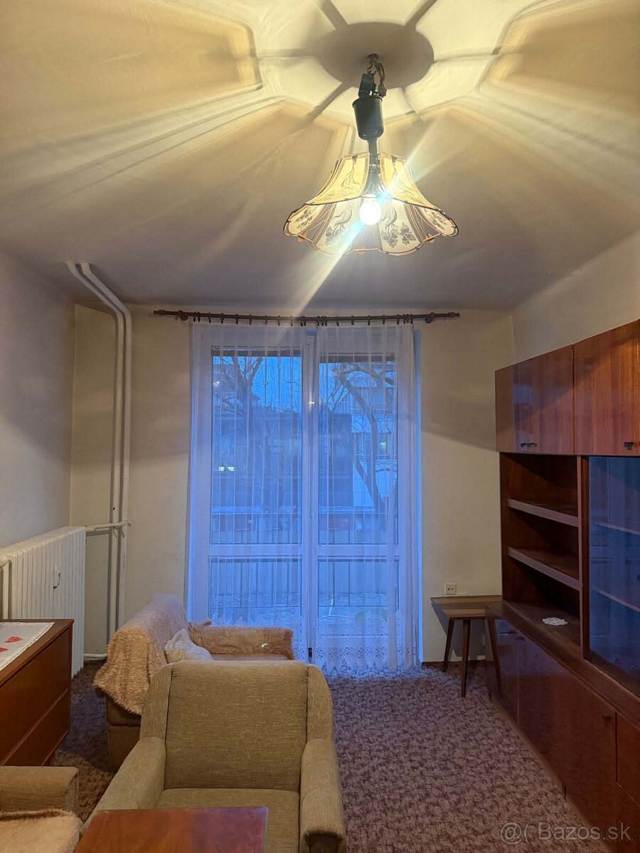 1-izbový byt Bratislava - NIVY - ul Budovateľská - 6