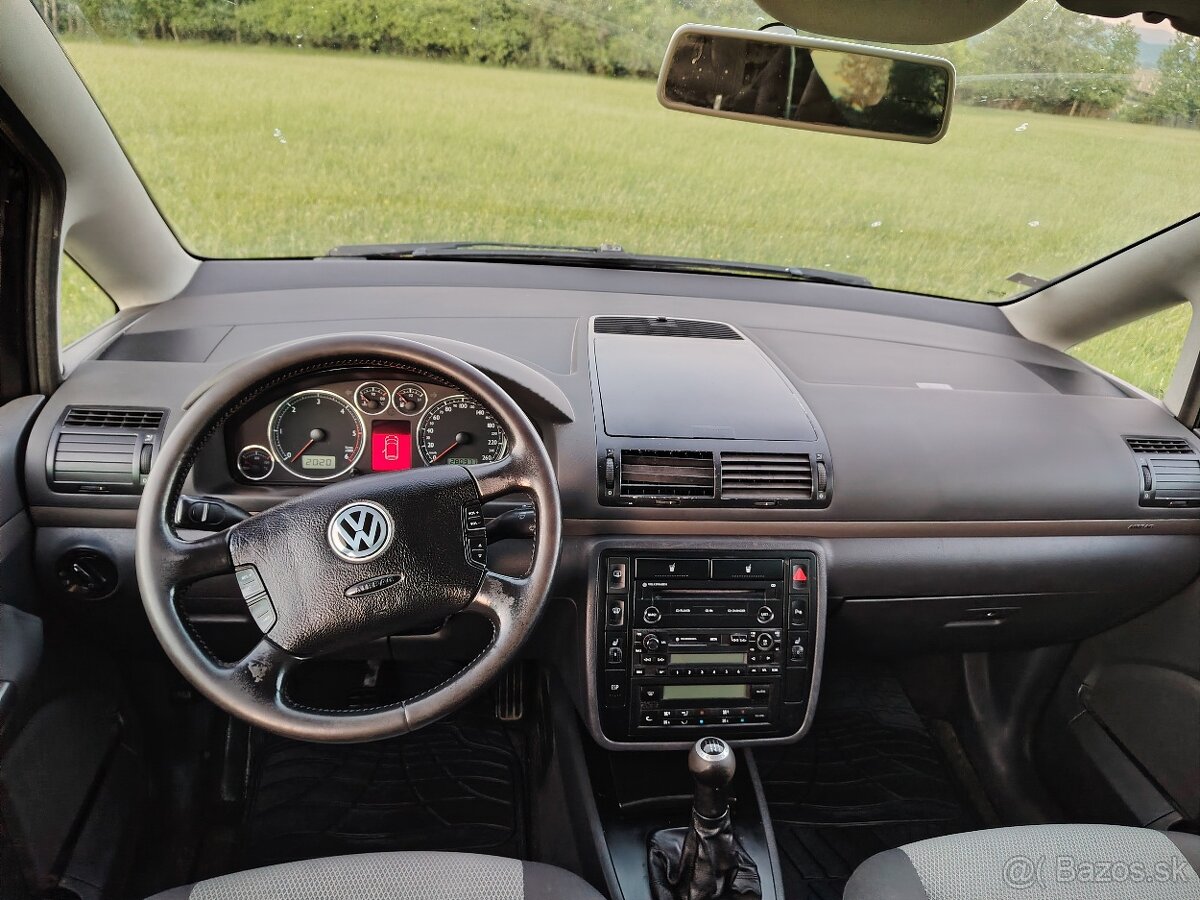 Predám VW Sharan 4x4 1.9 TDi - 6