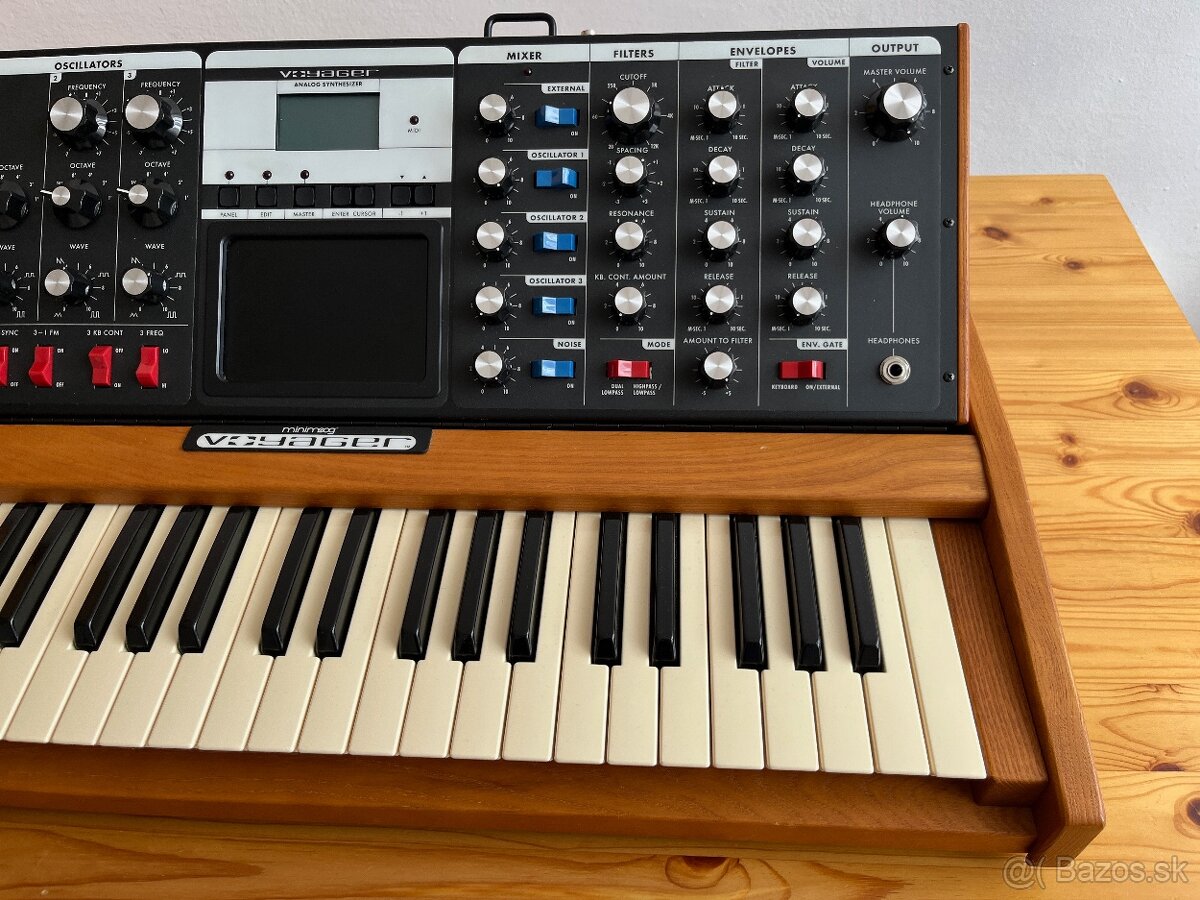 Moog Minimoog Voyager (2002) - 6
