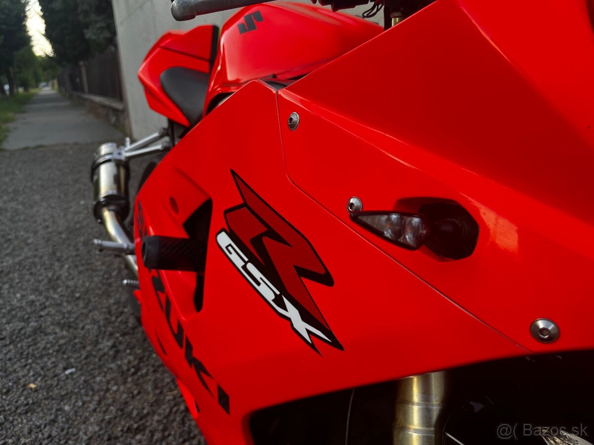Suzuki Gsxr 750 K4 - 6