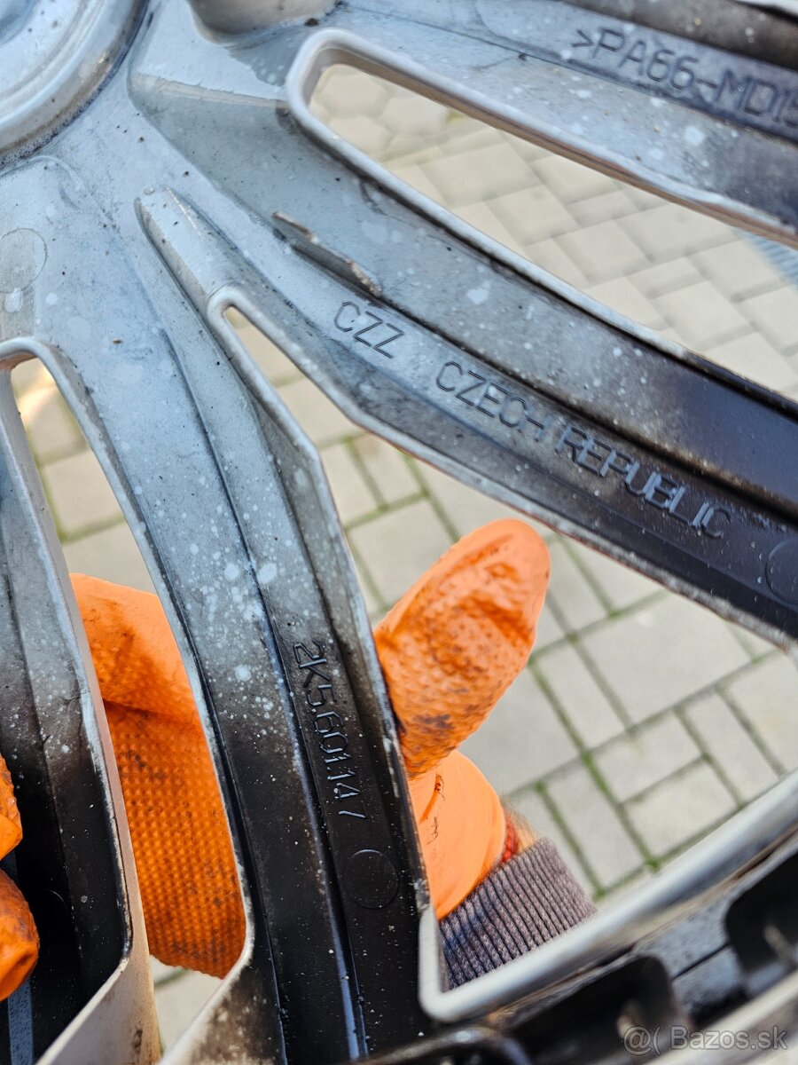 Volkswagen Puklice / Kryty kolies R16 2K5601147 - 6